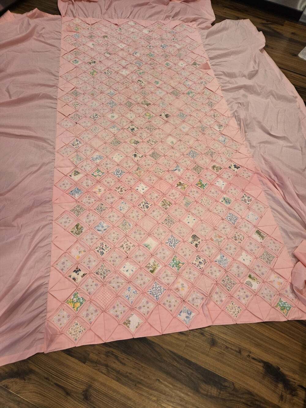 VTG Cannon Monticello Pink Quilted Twin Bedspread Cathedral Window Cottagecore